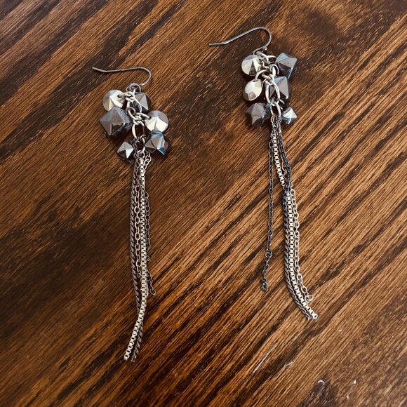 Express Dangle Earrings - Picture 1 of 1
